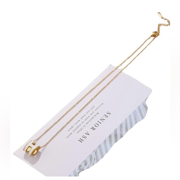 Vintage fashion Luxe Dainty cream  gold Tone  necklace New - Picture 11 of 11